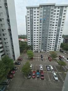 Apartment For Sale in Molek Ria