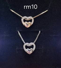 Affordable Yet High-End! This Gold Jewelry Set