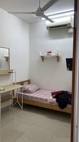 Room in Bandar Saujana Putra, SGR