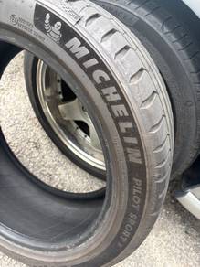 Tyre 225/45R17