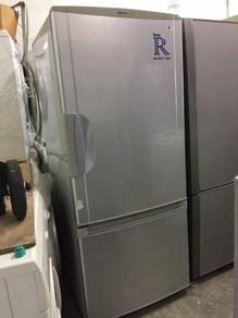 National 2 doors fridge Peti Sejuk Ais