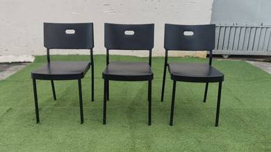 YE70W Kerusi Plastik IKEA HERMAN Plastic Chair