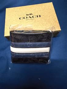Dompet ini baru tak pernah buka