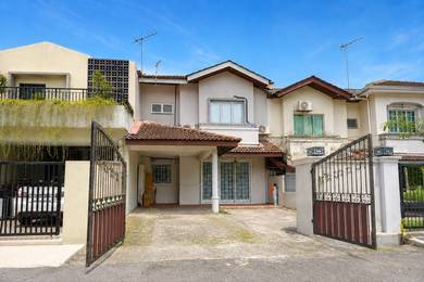 2-storey Terraced House For Sale in Sri Damansara,KUL
