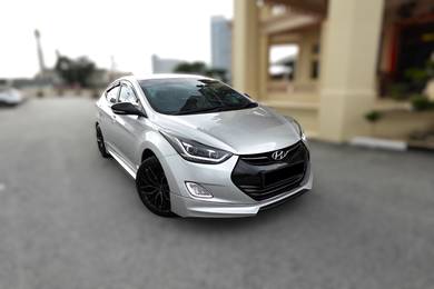 Hyundai Elantra PREMIUM in Kajang, SGR