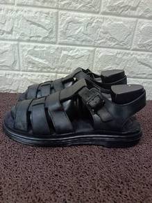 uk6 Dr. Martens Carolyn II Sandals