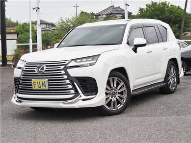 Lexus LX 600 in Klang, SGR