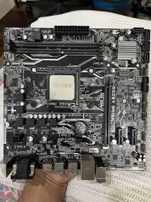Salam.mobo a330m dgn amd ryzen5 2600 combo..