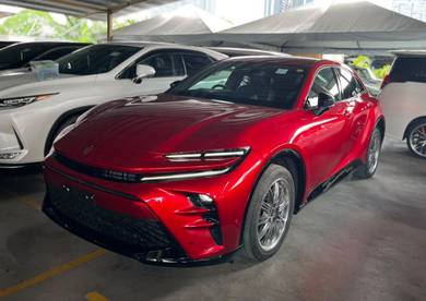 Toyota Crown SPORT Z in Cheras, KUL