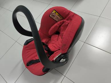 pre used infant Carry Cot - brand Stokke 