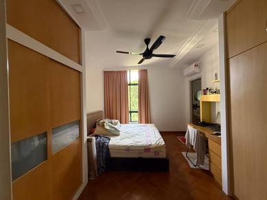 Condominium For Sale in Diamond Villa