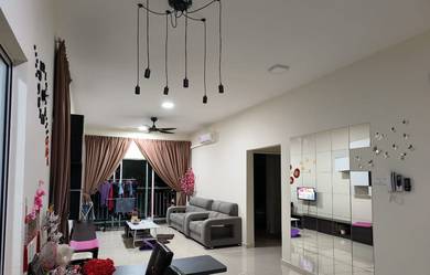 Condominium For Sale in The iResidence Condominium