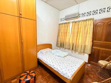 2-storey Terraced House For Sale in Bandar Hilir,MLK