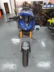 Yamaha R15