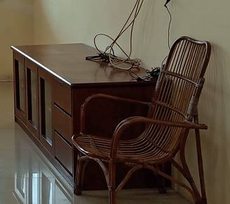 cabinet/cupboard 
