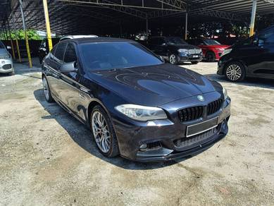 BMW 528i 28i M SPORT in Kajang, SGR