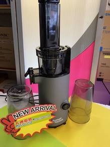 New Russell Taylors Slow Juicer J1Nw
