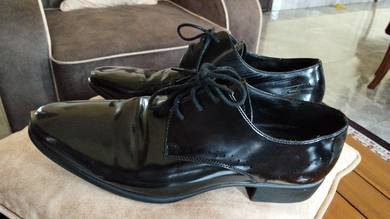 kasut formal fullblack
