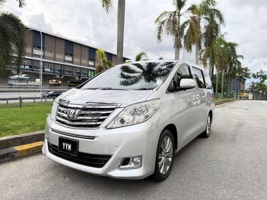 Toyota Alphard 240S in Seri Kembangan, SGR