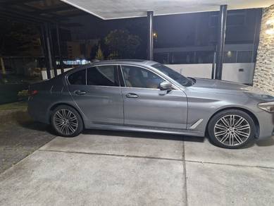 BMW 530i 30i M-SPORT in Puchong, SGR