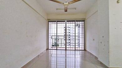 Condominium For Sale in Putra Place