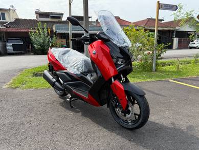 Yamaha XMAX