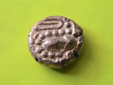 ANCIENT INDIA-CHALUKYAS OF GUJARAT- 9th Cen.DRACHM