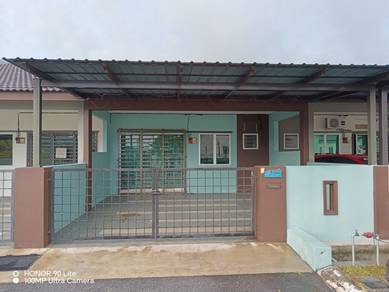 Terraced House For Sale in Sitiawan,PRK