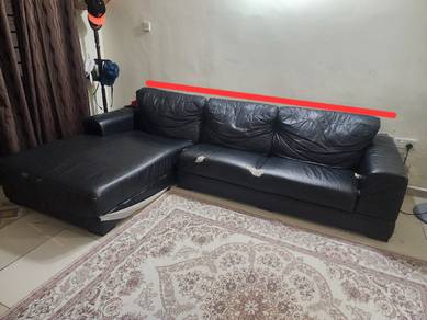 Sofa L-Shape Hitam 9.5 Kaki – Kukuh & Selesa