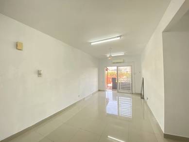 Condominium For Sale in Kinrara Mas Condominium