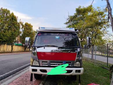 Lori Isuzu (tipper) 
