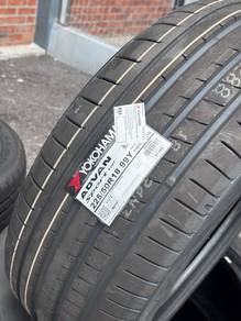 225 50 18  Yokohama Advan Sport V107 Tayar 2026