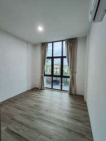 Apartment For Sale in Yarra Park