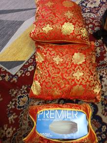 Red cushions 