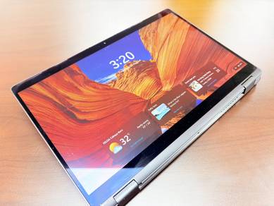 Dell Latitude 5300 Touch Screen Carbon Fibre Body