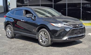 Toyota Harrier Z in Kajang, SGR