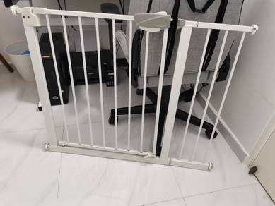 Children safety gate