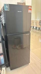 Peti Sejuk Hisense 240L