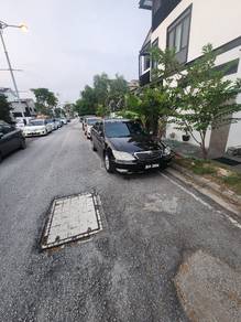 Toyota Camry E in Puchong, SGR