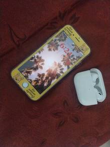 iphone 8 in mint condition 