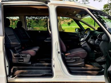 Nissan Serena HYBRID HIGHWAY STAR in Sungai Besi, KUL