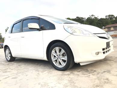 Honda Jazz Hybrid HYBRID in Muar, JHR