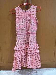 pink dress