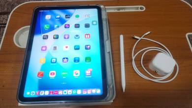 iPad 11th Generation (WiFi) (128GB) (3 Month Old)