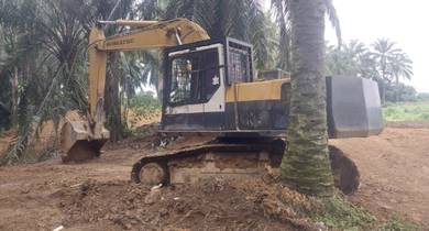Komatsu PC200-5