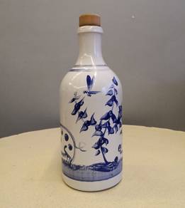 Blue white pottery bottle
