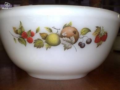 Antique mixing bowl phoenix opalware England