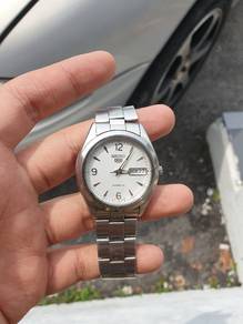 Seiko 5 Automatic