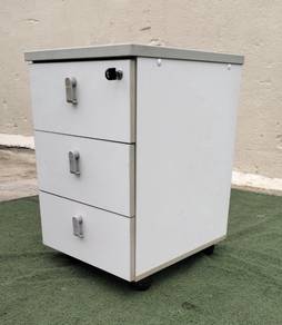 B349    Laci Mobil 3 Drawers Mobile Pedestal White