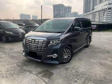 Toyota Alphard  in Salak Selatan, KUL
